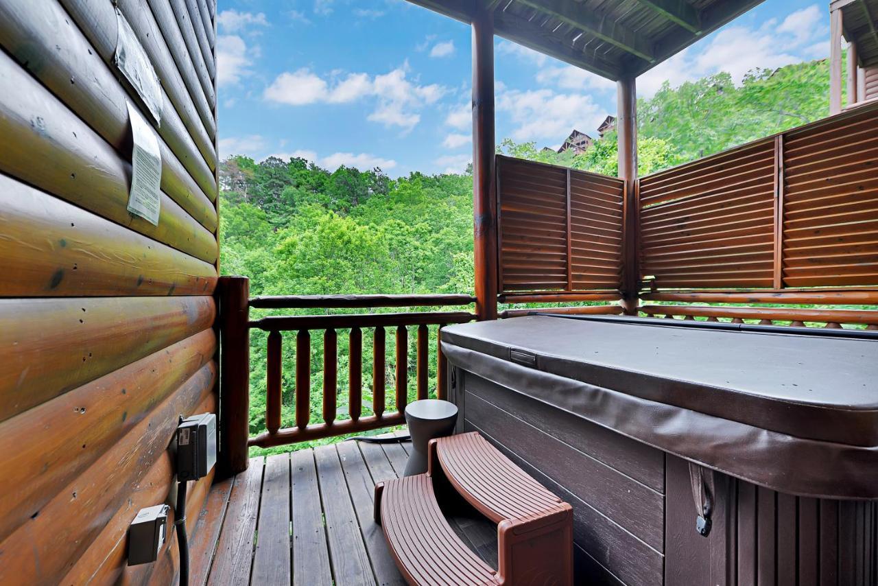 Gorgeous Large Mountain View Cabin W Hot Tub, Free Wifi, Games Villa Sevierville Exterior photo