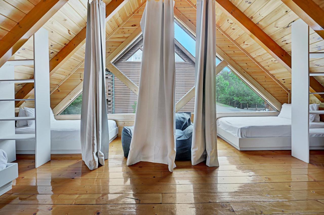 Gorgeous Large Mountain View Cabin W Hot Tub, Free Wifi, Games Villa Sevierville Exterior photo